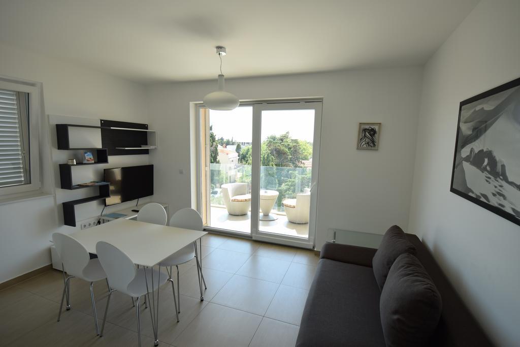 Apartments Lofiel Novalja Bagian luar foto